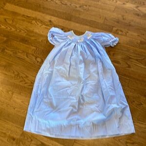 Girls size 4 short sleeve smocked dress by Rember Nguyen